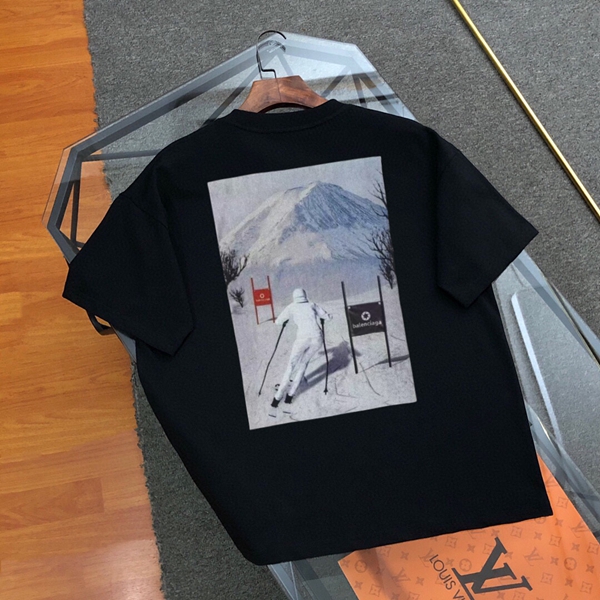 ブランドTシャツ背面デザイン